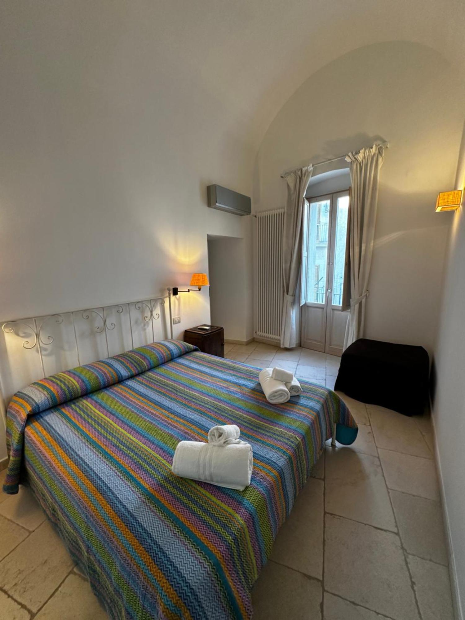 Casa Vacanze San Salvatore Centro Storico Monopoli Exterior foto